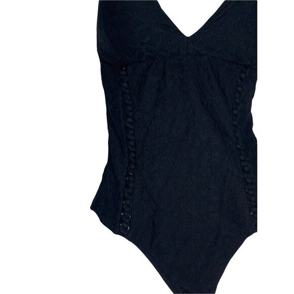 Jessica Simpson Rose Bay Textured One-Piece Swimsuit, Black, Size M - Picture 4 of 9